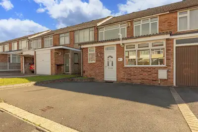 Image de Spacious & Modern 4-Bed Home – Sleeps 7