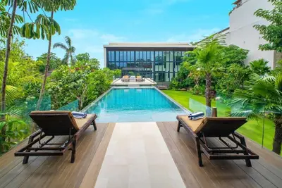 Image de 20% Off! Brand New Villa Seminyak Bali, 360° 15m Infinity Pool, Sauna