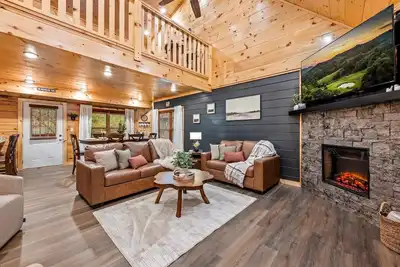 Image de Cozy Cabin Near Parkway Hot Tub & Pool Table