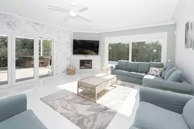 Image de Villa Elouise - Heated pool, Gym, Jacuzzi, Sauna