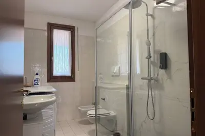 2 bedrooms+2 baths / 5 min walk to the fairgrounds