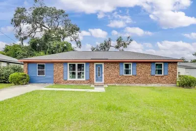 Image de House of Smurf, Close to Savannah State