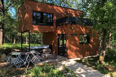 Image de Les Crouquets Truffle Spa Cabin