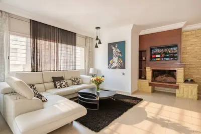 Image de Luxury Duplex – Hay Riad – Designer