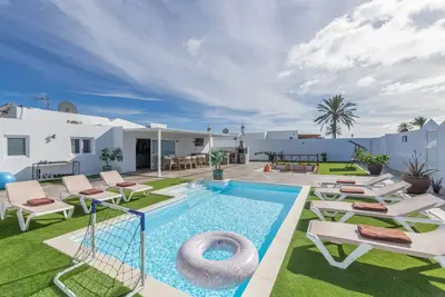 Image de Villa de vacances « The Suite » avec piscine privée, Wi-Fi et climatisation