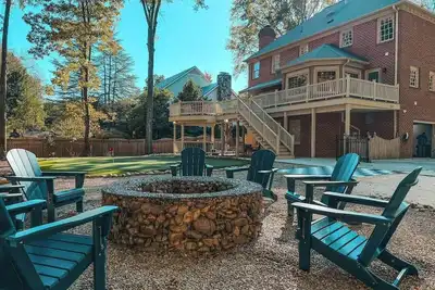 Image de Putting Green - Life Sized Chess -Luxury Aesthetic