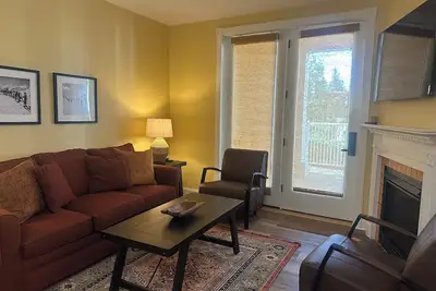 Image de Charming 1-bedroom condo, Seneca Building in Village Plaza