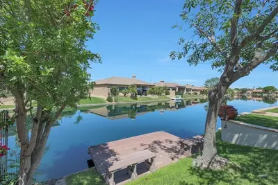 Image de Stay at Bartlett Way- 4bd Waterfront Retreat