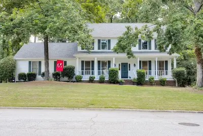 Image de Masters Week Retreat – Comfortable Family Home Near the Course!