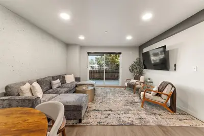 Image de 2 Bedroom 2 Bath Downtown