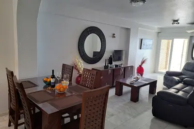 Image de Tengerparti 3 szobás apartman a playa Los Locoson