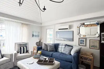 Image de Harbour side charmer, close to everything!