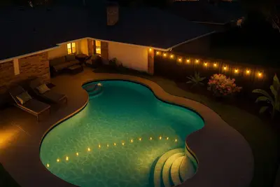 Image de Plano Hideaway | Relax, Swim & Play Together