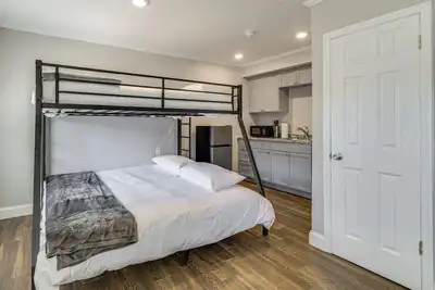 See the Manatees! Homosassa Studio 2 Mi to River