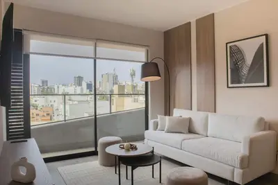 Image de w* | Charming 2br w/ Balcony in Miraflores