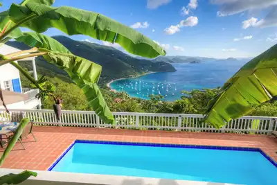 Image de New Listing: Makere House, Cottage & Pool - Spectacular Views, 5 Mins To Beaches