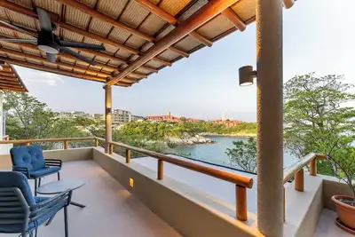 Image de Oceanfront Residence with Beach Access