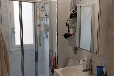 Image de Quiet one-bedroom apartment 2 min walk from metro, 10 min from citylife and San Siro