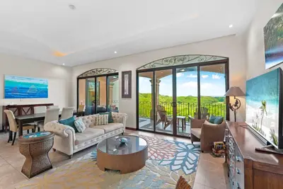 Image de Treetop Ocean View Penthouse - Jobo 15
