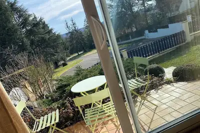 Image de Maison à la campagne en lisière de bois