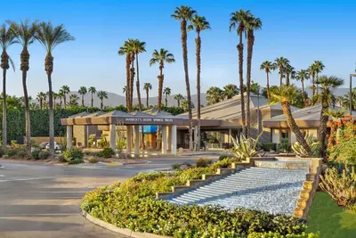 Image de Coachella Festival Marriott Desert Springs Luxury Premium 1 Bedroom Full Access