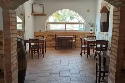 Image de Country house set in a peaceful valley 20 minutes from the city of Agrigento.