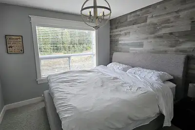 Image de White-Tail Hollow (309 - 1105 Henry Rd)