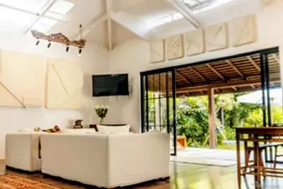 Image de Swedish designed, 16 meter infinity pool  private garden footsteps from  beach.