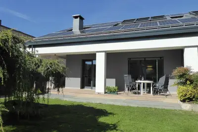 Image de Belle maison de vacances pour 8 personnes avec climatisation, Wifi et patio