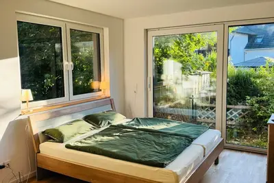 Image de Modern, well-kept, bright new-build granny apartment