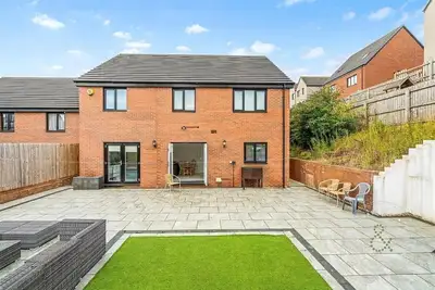 Image de Luxury 6br, 4 Parking Family & Contractor friendly