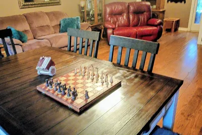 Image de Attention Professional Travelers\nLovely 3/2 home on big, wooded lot with spa tub