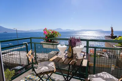 Image de Super panoramic apartment Naples
