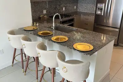 Image de Modern one Bedroom Condo in Prime Doral Location Pool Gym and Parking included.