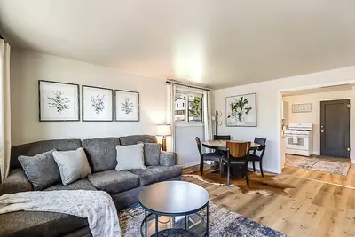 Image de 2bd Perfect Extended Stay W/ Private W/D & Attached Garage - Villas3