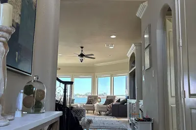 Image de Amazing waterfront 3-bedroom house with pool and hot tub on Lake Conroe