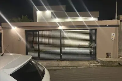 Image de Modern family home