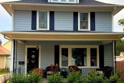 Image de Historic 3-bedroom house, Hot Tub, Walking distance to downtown Fremont