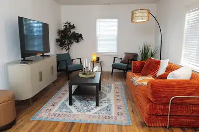 Image de Explore Atlanta, enjoy your stay — and make yourself at home!