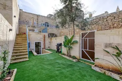 Image de Beautifully Renovated 3br Sliema Townhouse by the Sea