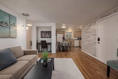 Urban Anchorage 2br Hideaway