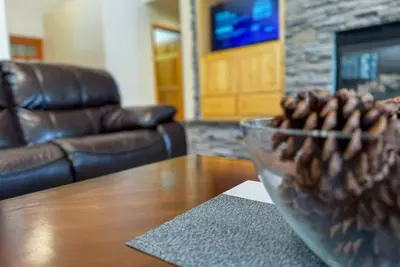 Image de Sunriver Escape: Private Home by River Trails, Sharc, Village & Mt. Bachelor