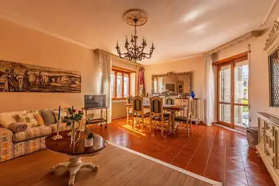 Image de Villa « La Via delle Rose » avec terrasse privée, jardin privé et Wi-Fi
