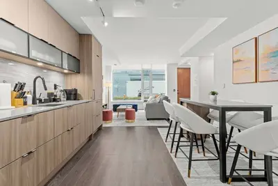 Image de 2-Storey 4bdr 3bth Suite in Downtown Toronto