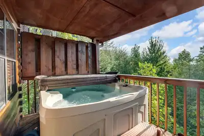 Image de Pitch Perfect: View, Hot Tub, Games, Pool & More