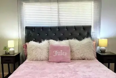 Image de Old Katy 3br/4q Beds Stylish Decor 2lr Near I-10