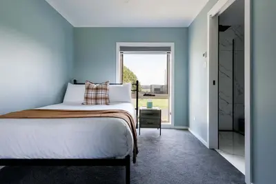 Image de Melrose Retreat with Court Access