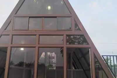 Image de Beautifully 2-bedroom cabin with A/C and reliable Wi-Fi, exelent for remote work