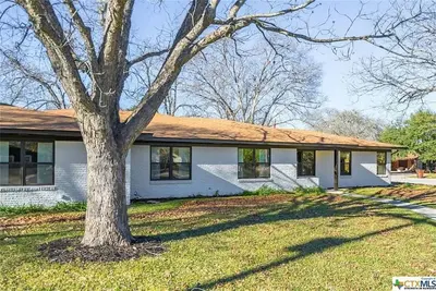 Image de Oasis Ranch Retreat•Walk to Town• Big Yard