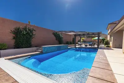 Image de Private Pool, Hot Tub and Dog Friendly!